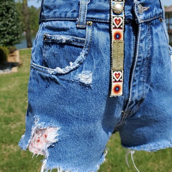 NEW  HEY SUE! UPCYCLES DROPPING SOON!! Lawman Upcycled Shorts Denim Jean - Picture 4 of 9